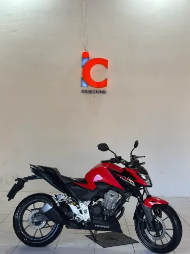 Honda cb 300f Twister abs 2023