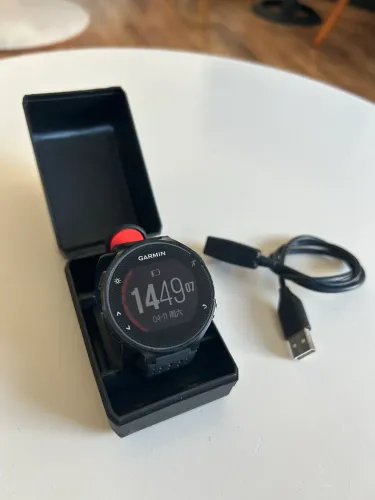 GARMIN FORERUNNER 235 - ÓTIMO ESTADO