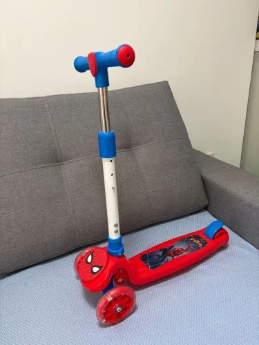 Patinete Homem Aranha
