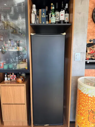 Consul, modelo CRC23CBANA, cerca de 229L 