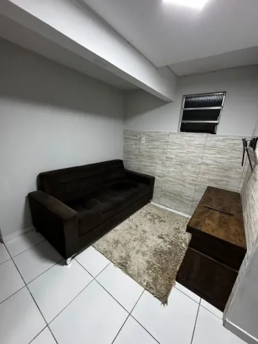 Kitnet mobiliada para alugar - Atrás do Floripa shopping