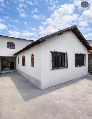Casa à venda em Vila Nova + apto independente -Garagem para 3 carros