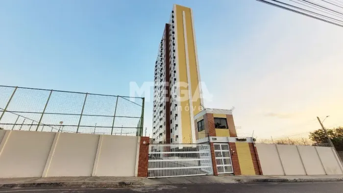 Apartamento com 2 dormitórios para alugar, 65 m² por R$ 1.405,00/mês - Triângulo - Juazeir
