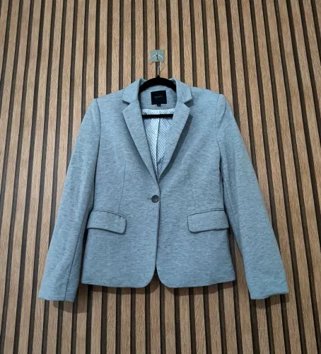 Blazer Cinza Clássico Feminino