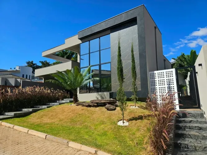 CONSTRUTORA, Casas de Alto Padrão, Sobrados, Prédios, Galpões e Reformas