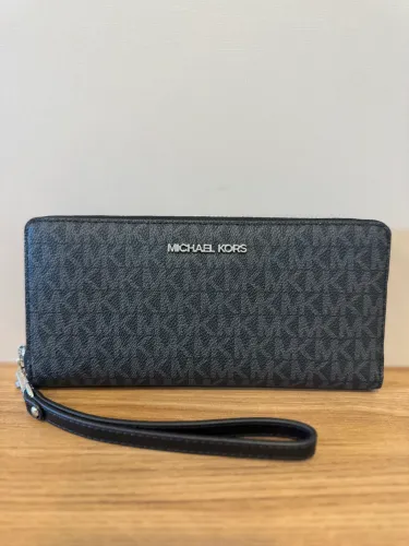 Carteira Michael Kors original, modelo Jet Set Travel LG TRVL Continental Black.