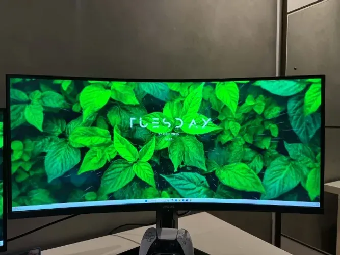Monitor Curvo ASUS TUF 34", 2K, 250Hz, 0.5ms - aceito cartão e entrego