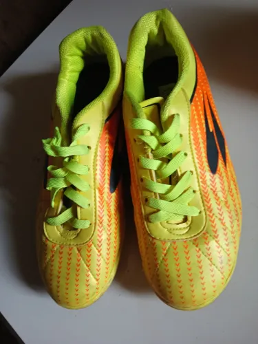 Vendo a Chuteira Dray 313 n° 39
