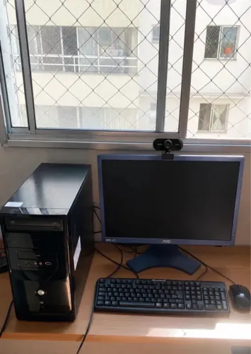 Vendo computador tela escamotiavel