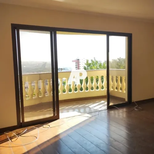 Apartamento (Apartamento Padrão) para Locação, 4 dorm(s), 2 vaga(s), 190 m²