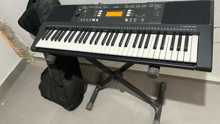 Vendo URGENTE, Teclado YAMAHA PSR E343
