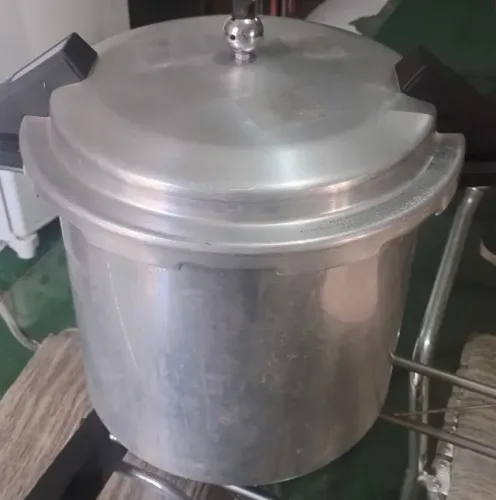 Panela de pressão Rochedo 22 litros