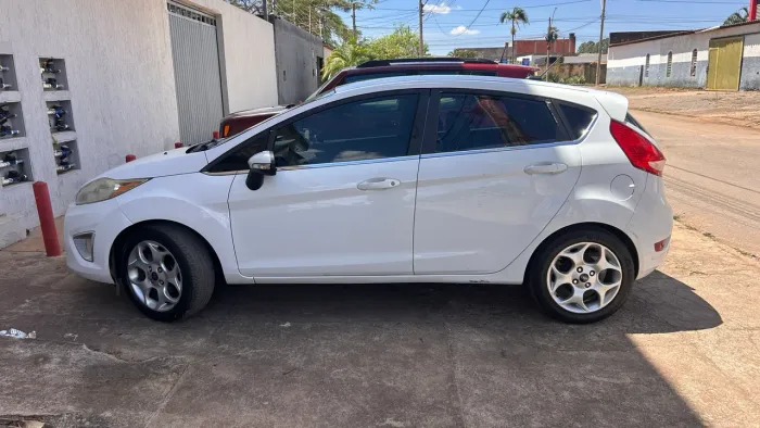 Ford Fiesta SE 1.6 16V Flex 5P 2012