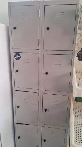 Armário de Aço 8 portas-Roupeiro Vestiário