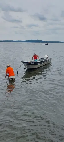 Barco de alumínio 6 metros