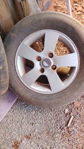 Vendo rodas 15 , tenho só 3