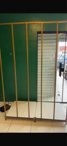 Expositor de araras