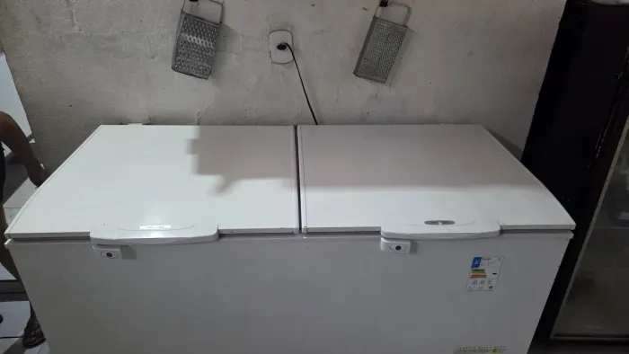 Vendo freezer H550