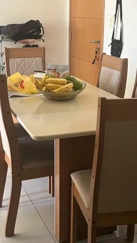 Meda de jantar com 6 cadeiras