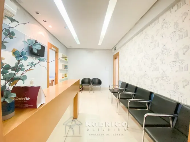 Sala de 50m² no Ed. Athenas - montada - Clínica ou escritório