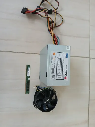 Sucatas de computador - fonte, cooler e memória ram