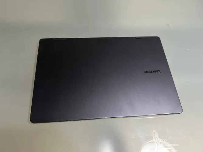 Samsung Galaxy Book2 360 13,3" ? i7 / 16GB RAM / 512GB SSD / OLED