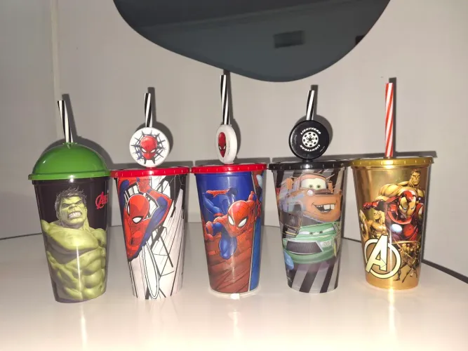 Copos personagens 