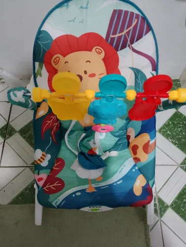 Cadeira musical de descanso e balanço