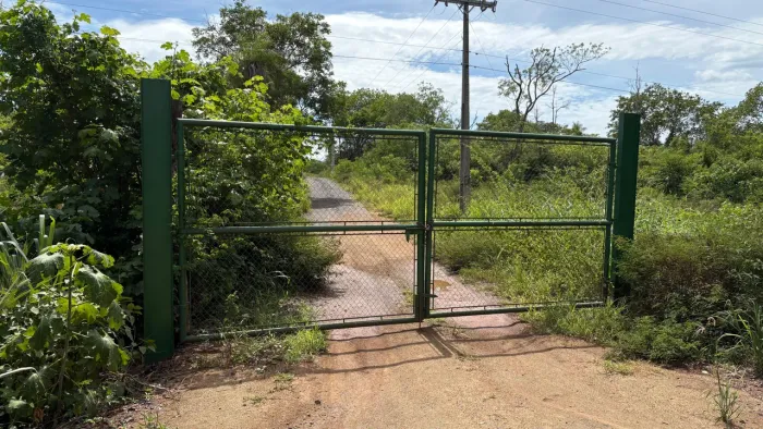 Vendo sítio a beira na rodovia