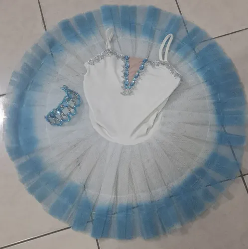 Tutu bandeja com coroa