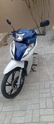 Vendo uma Honda biz 2023/2024
