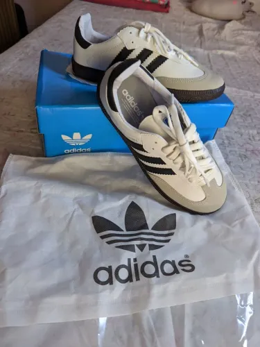 Adidas samba
