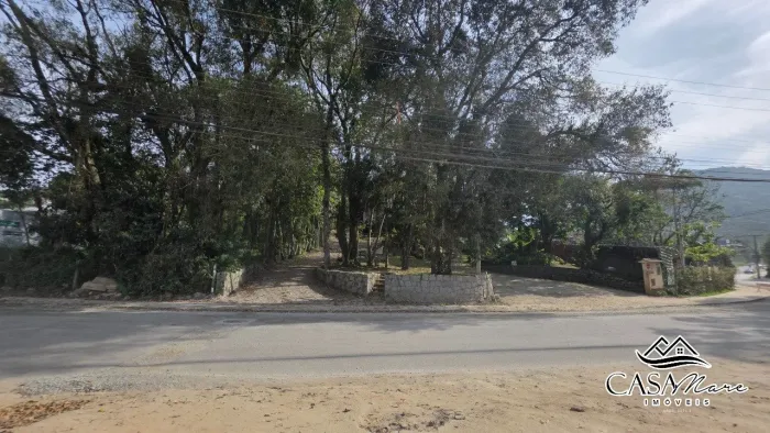 Terreno à venda em Cacupé, Florianópolis/SC