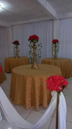 Toalha de mesa, em tecido jacquar 