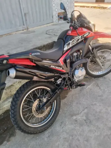 Honda Bros 2021