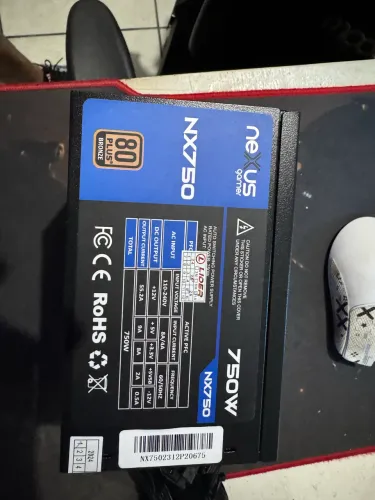 Fonte 700 w 