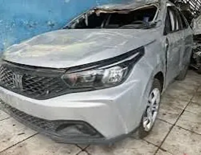 SUCATA FIAT ARGO BAIXADA