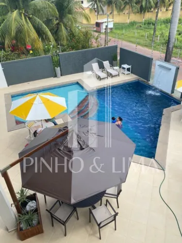 Casa de luxo em Salinas para venda com 8 suítes, piscina, campo de futebol e muito mais!