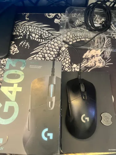 Mouse gamer Logitech g403