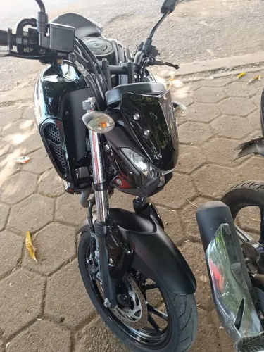 Fazer z15 150 cilindradas 5572 KM rodado