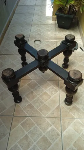 Pe de mesa madeira maciça