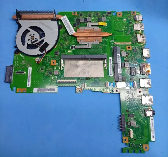 Placa mãe Asus z550sa Celeron 1.6 GHz perfeito estado