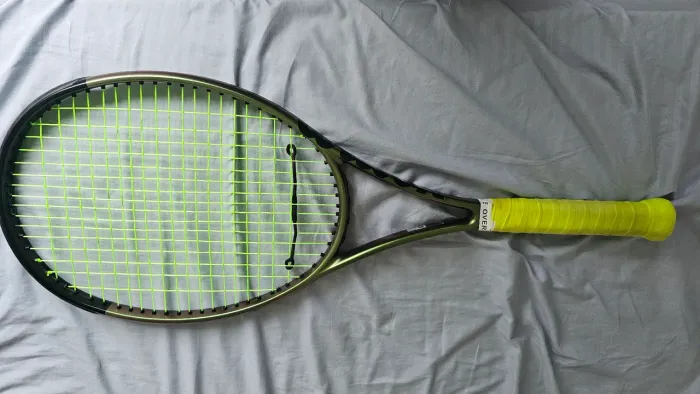 RAQUETE DE TENIS BLADE V8