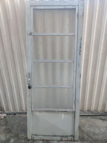 Porta com ventilação 