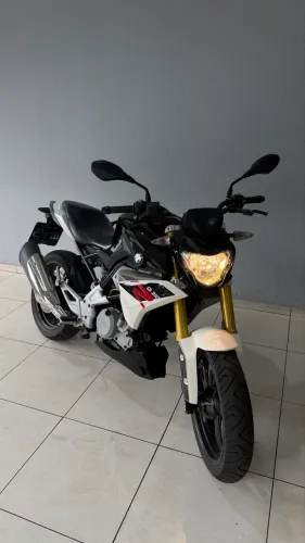 BMW G310 R