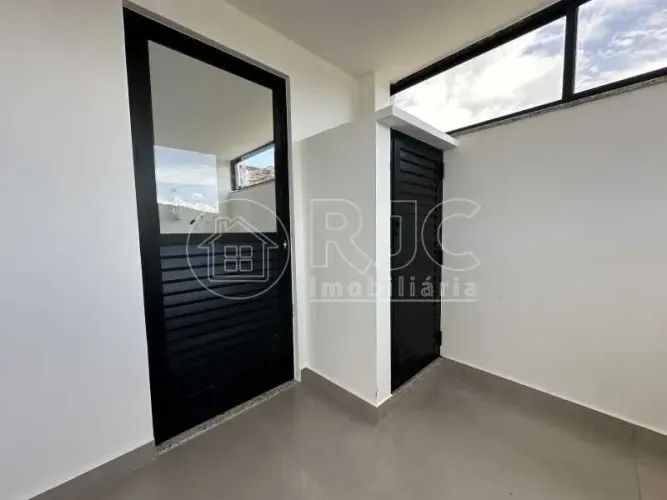 Imóvel para venda possui 260 metros quadrados com 4 quartos em Tijuca - Teresópolis - RJ