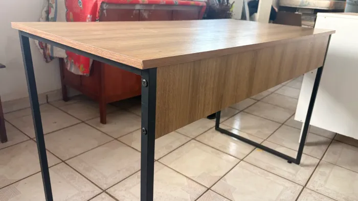 Mesa escrivaninha