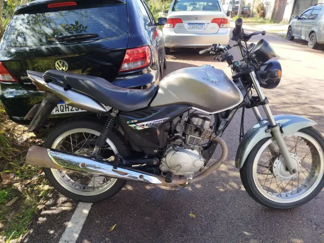 Cg Fan 150cc com partida elétrica e injeção eletrônica ano 2010