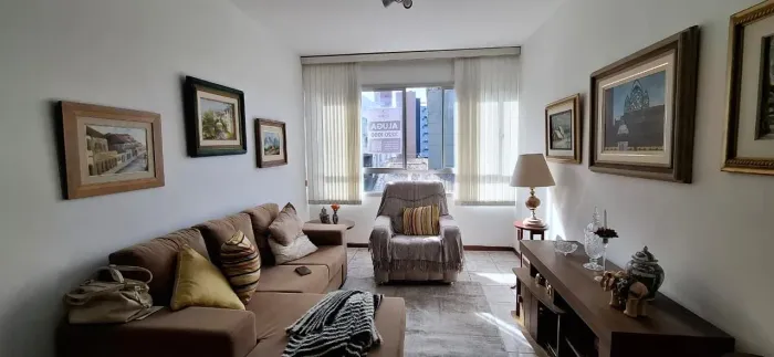 Apartamento para Alugar com 3 quartos em Coqueiros, Florianópolis.