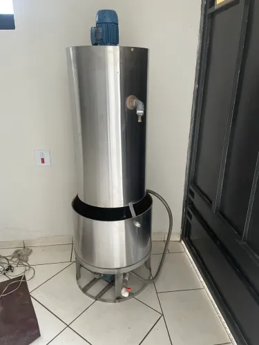 Torre de resfriamento Bertollo toda em inox 